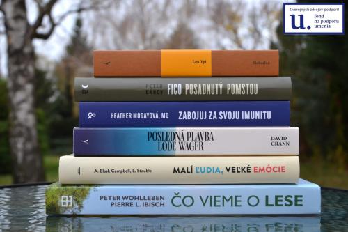 Nové knihy v knižnici.