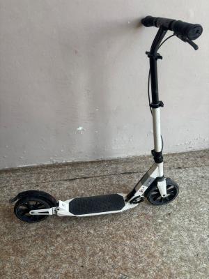 Našla sa kolobežka, majiteľ si ju môže prevziať na mestskej polícii.