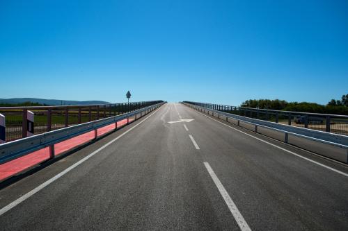Nový cestný most ponad modernizovanú železnicu od ulice F. Kostku smerom na Zohor a Vysokú pri Morave.