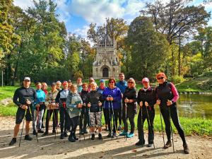 ÚVOD  DO  NORDIC  WALKINGU  PRE  SENIOROV 1